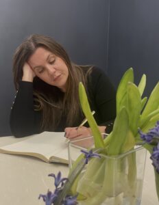 Angela Schedler of Zen+Zest Therapy
